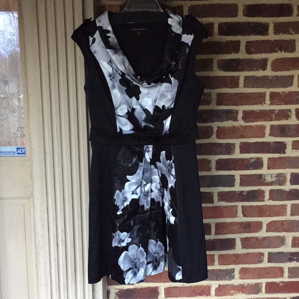 Cynthia Steffe Flower Black/White Dress-Great Cond
